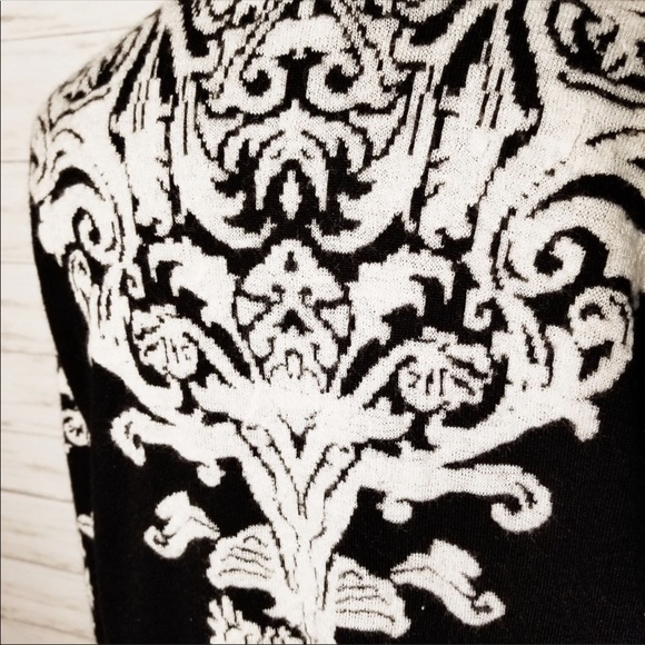 Chico Sweater - Picture 1 of 6